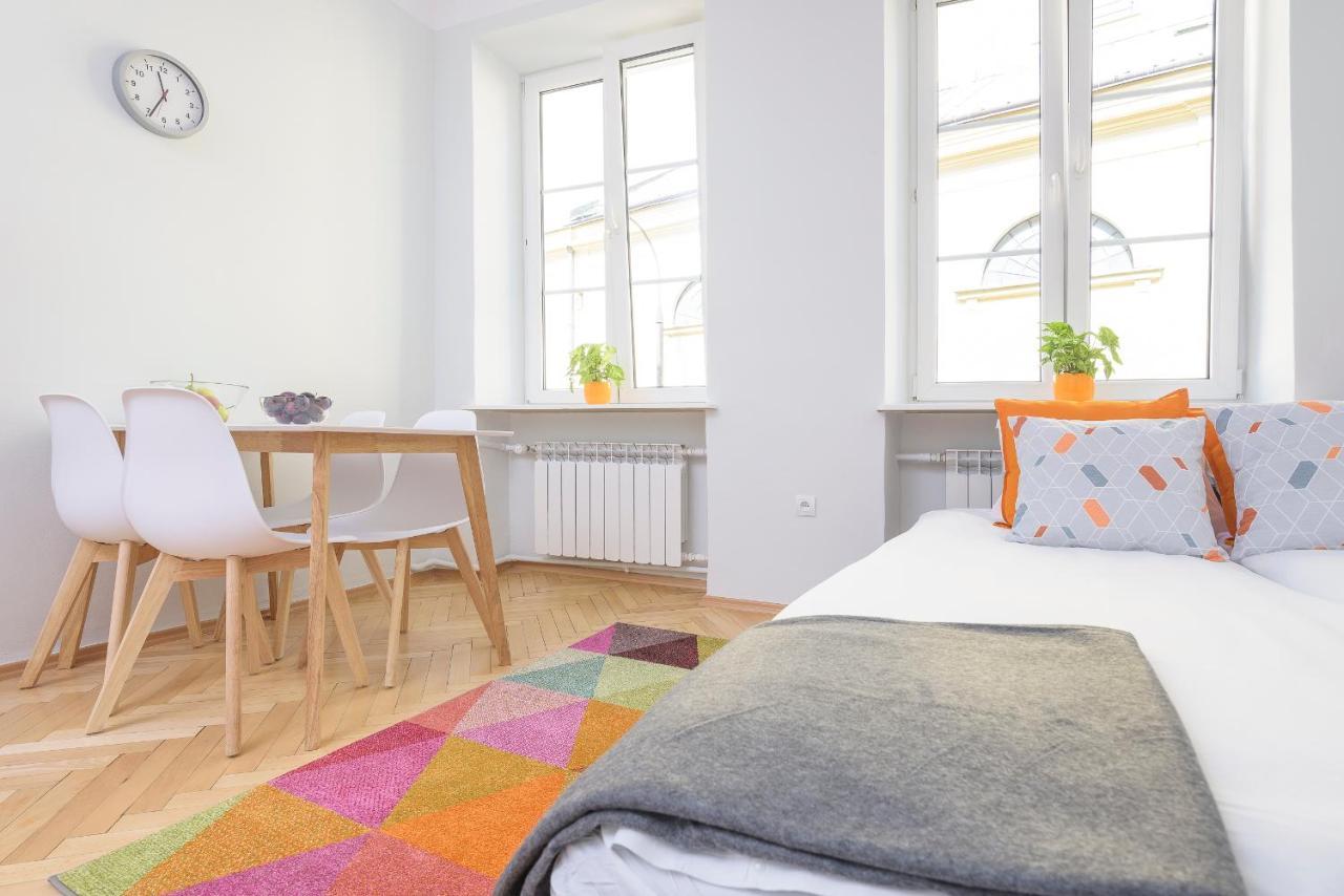 Bright And Modern Apartment In The Heart Of The Old And New Town Varsavia Esterno foto